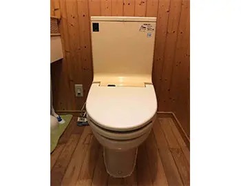 リフォーム前のトイレ