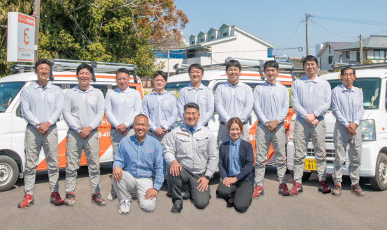 スタッフ集合写真