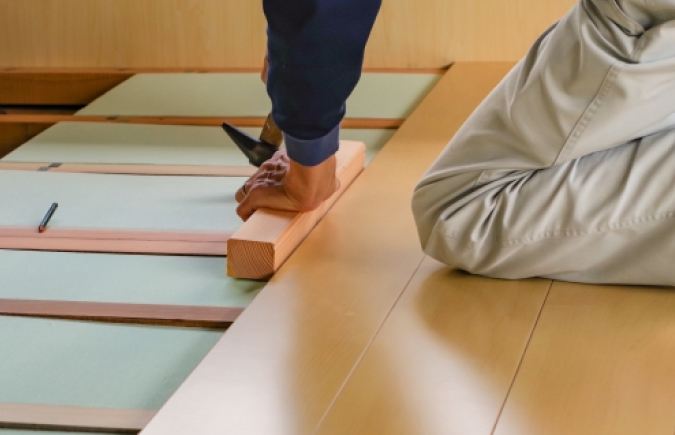 新規貼りの様子