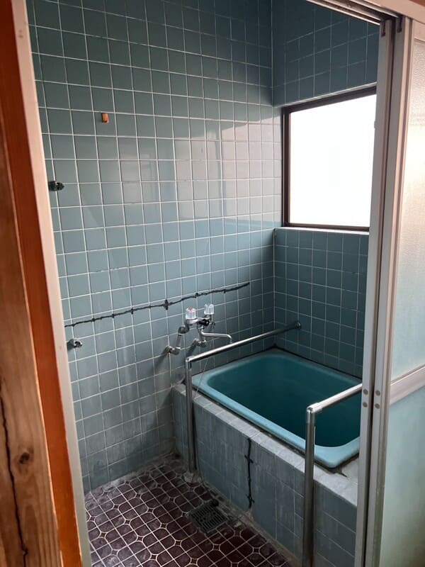 宮崎県宮崎市_外壁塗装・内装・水まわり_風呂_施工前